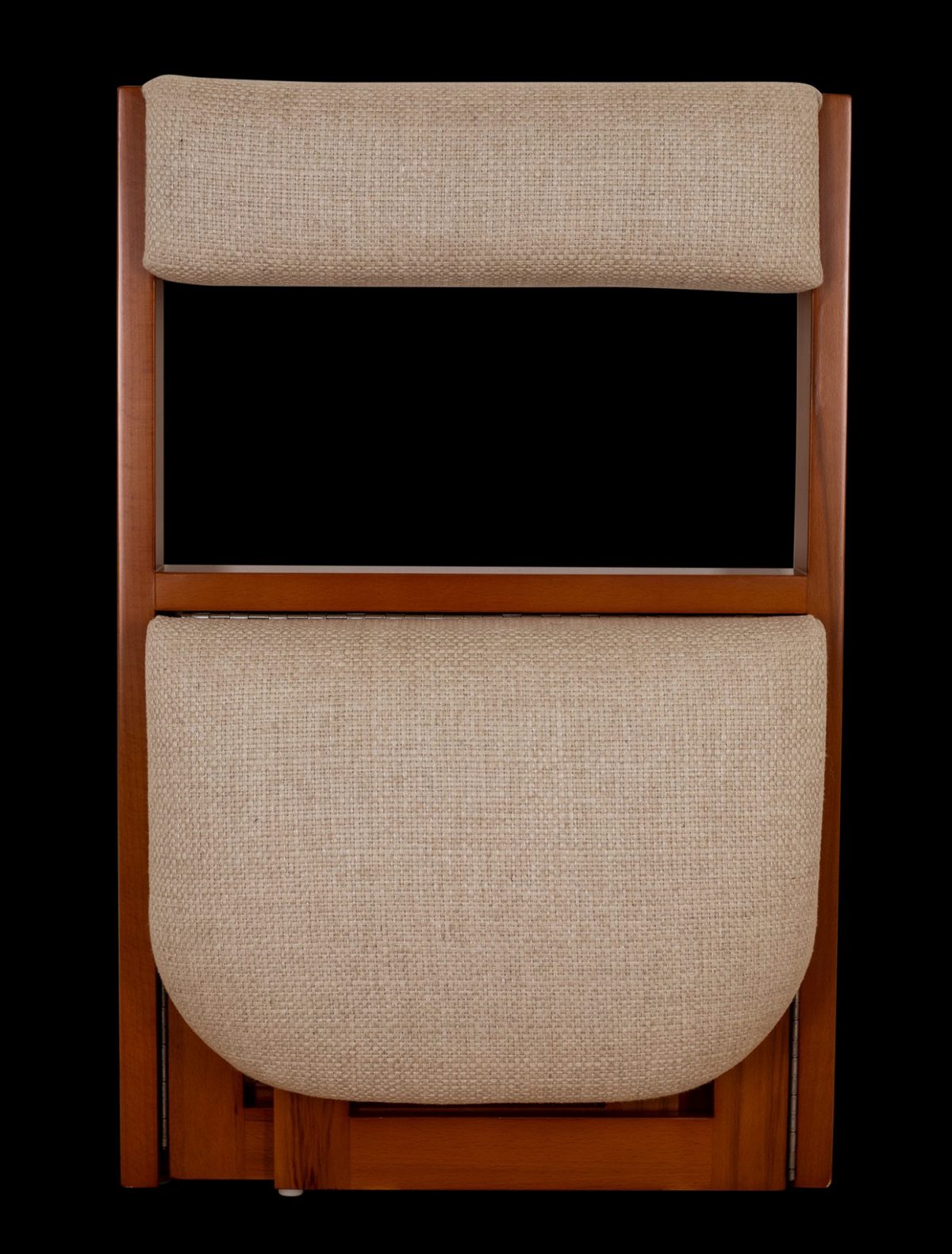 Foldable guitar chair by J. Henriquez. Classical Guitars Copenhagen